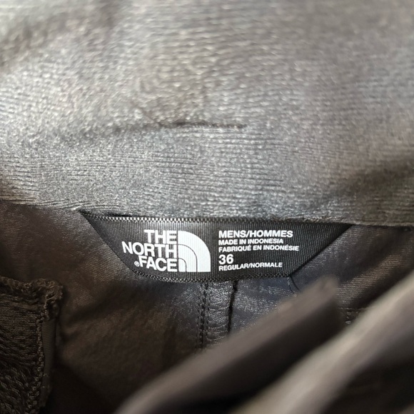 The North Face Hiking Shorts Size 36 - Picture 5 of 9